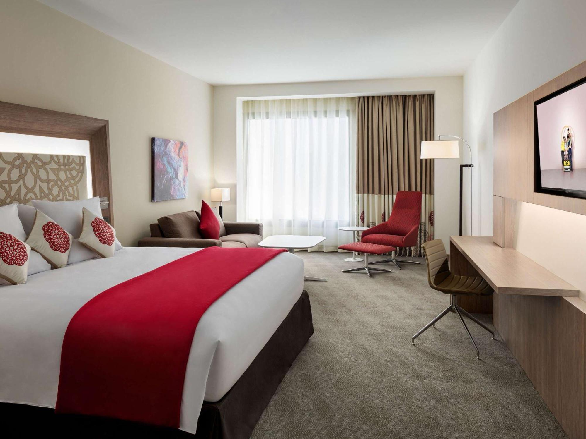 โนโวเทล เจดดาห์ ตะห์เลีย Hotel ภายนอก รูปภาพ